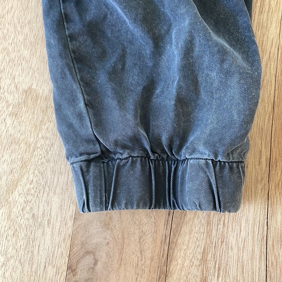 Young fabulous and Broke Natalie Cargo Pant in Charcoal size Large - Picture 5 of 5